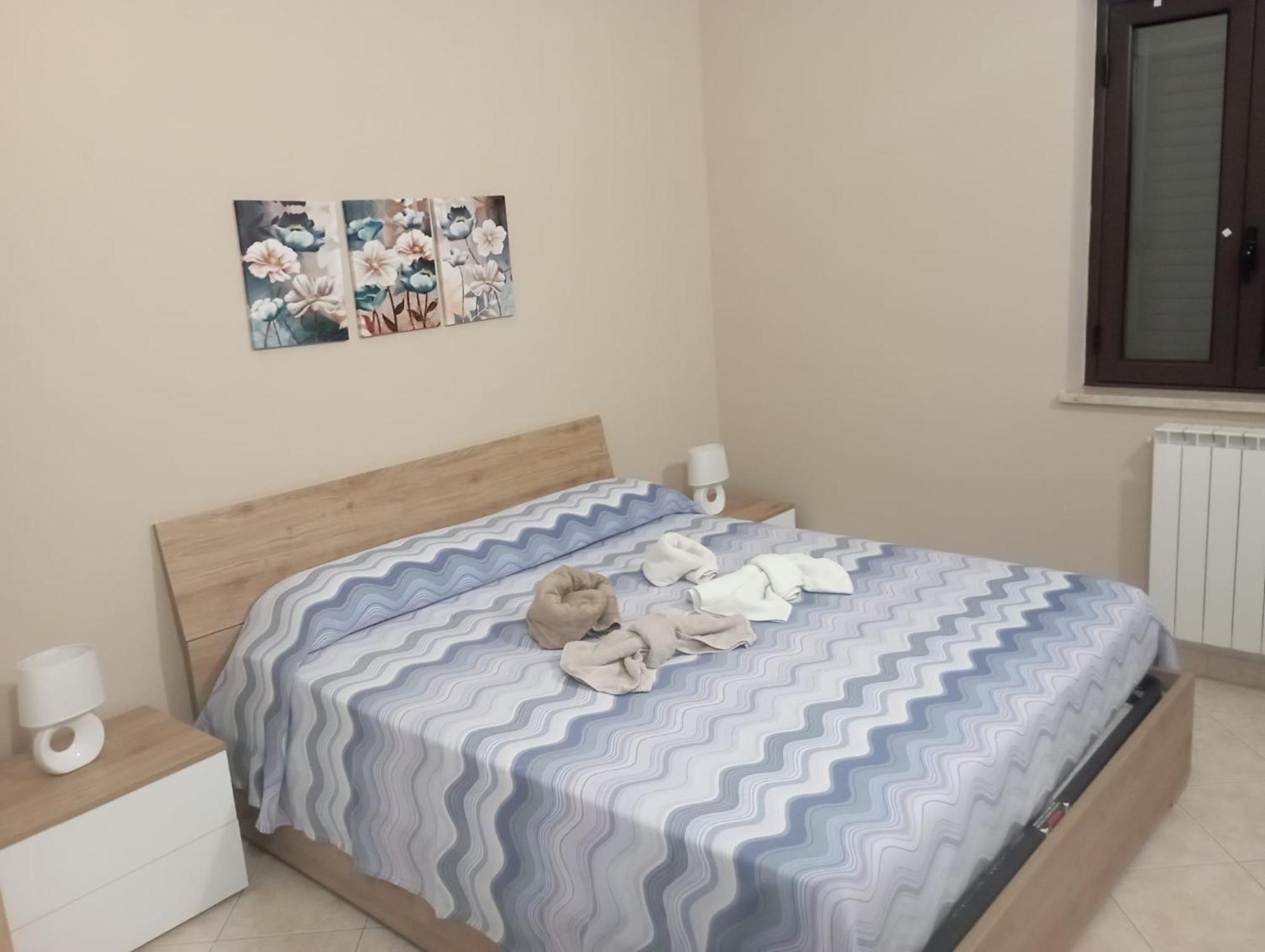 Casa Vacanza Marta Torrenova  Esterno foto